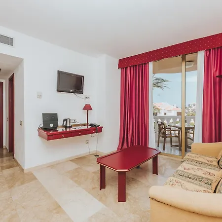 Cleopatra Palace מלון 4*