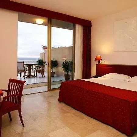 Szálloda Cleopatra Palace Playa de las Américas