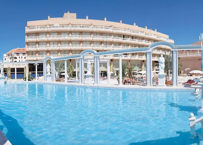Cleopatra Palace Hotel 4*