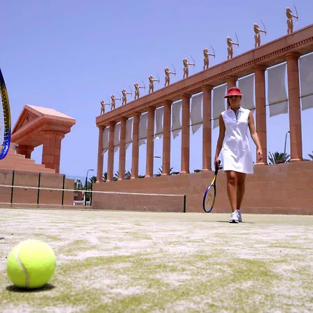 Cleopatra Palace Hotel 4*