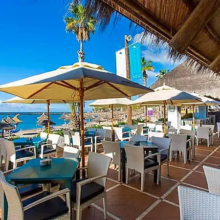 Cleopatra Palace Готель 4*