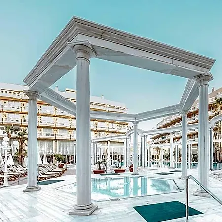 Готель Cleopatra Palace