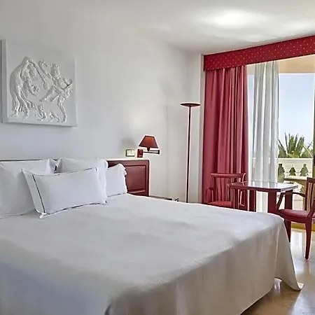 Готель Cleopatra Palace 4*