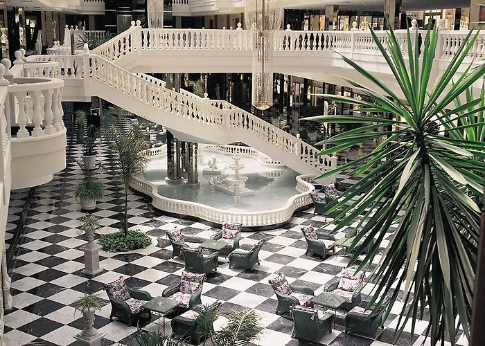 Hotel Cleopatra Palace 4*