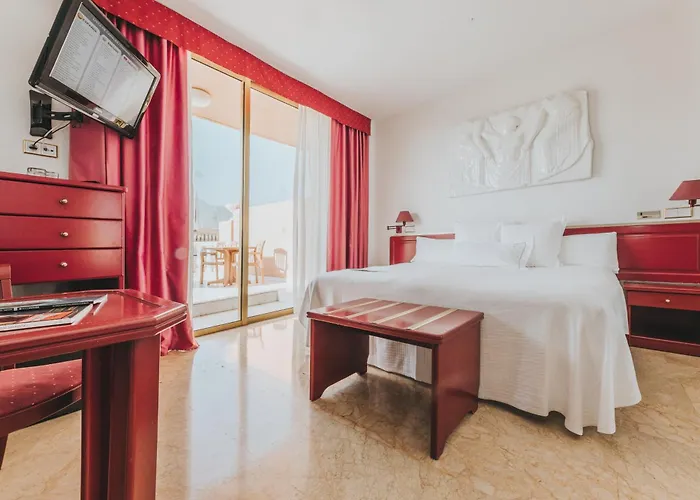 Cleopatra Palace Szálloda 4*